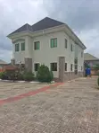8-Bedroom Duplex tare da 2-Bedroom Flat a Guzape, Abuja - 4