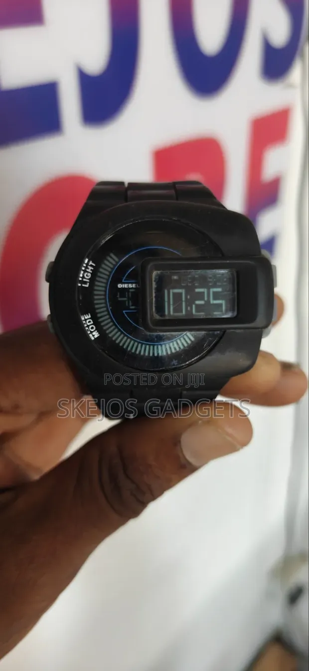 Diesel Viewfinder Men's Digital Watch - 1
