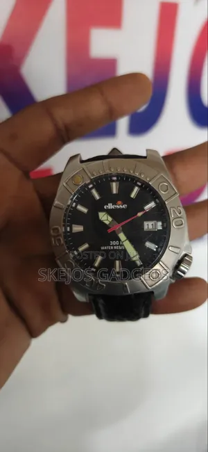 Vintage Ellesse 300m Dive Watch