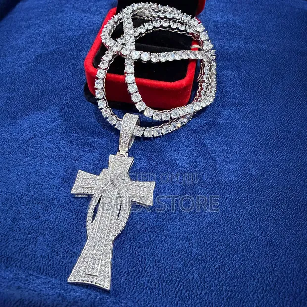 Luxury Iced Out Tennis Chain and Pendant Set - 1