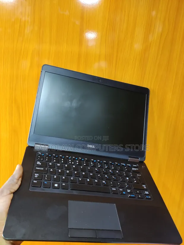 Dell Latitude 14 E5450 Laptop - 8GB RAM, 500GB HDD - 1