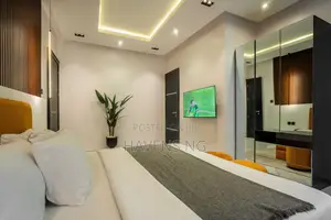 Luxury 2-Bedroom Penthouse with Rooftop Terrace