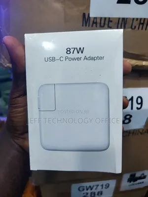 Apple MacBook 87W USB-C Power Adapter