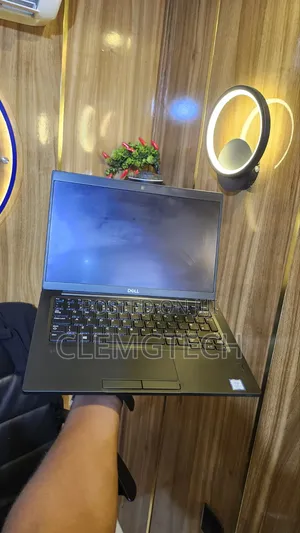 Dell Latitude 7390 Laptop - Intel Core i5, 8GB RAM, 256GB SSD
