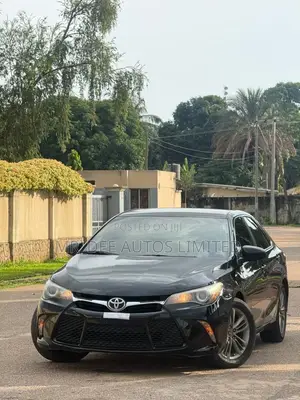 Toyota Camry SE 2015 Black