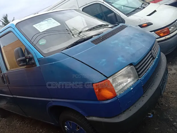 2003 Volkswagen Transporter Bus - Blue - 1