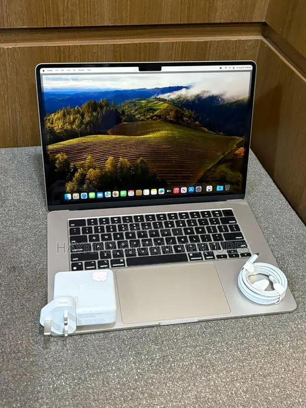 Apple MacBook Air M3 15-inch (2024) 8GB RAM 256GB - 1