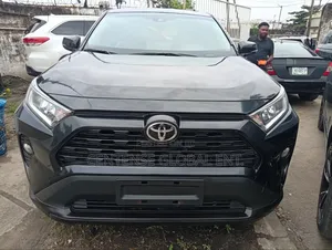 2021 Toyota RAV4 Black