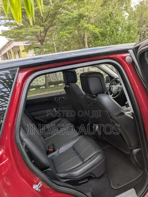 2018 Land Rover Range Rover Sport HSE Red