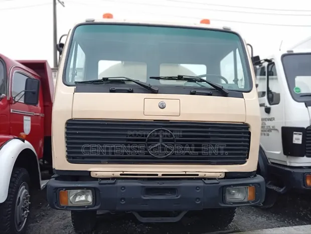 Mercedes-Benz 1999 Water Tank Truck - 30,000 Litres - 1