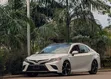 Toyota Camry XSE FWD (2.5L) 2018 Fari - 1