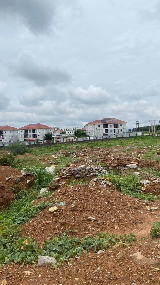 4-Bedroom Duplex for Sale in Mary Louise Estate, Karmo - 1