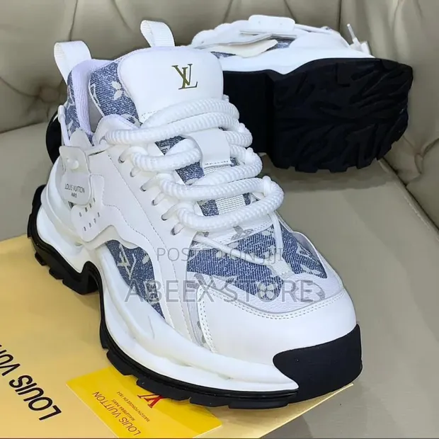 Louis Vuitton Sneakers - 1