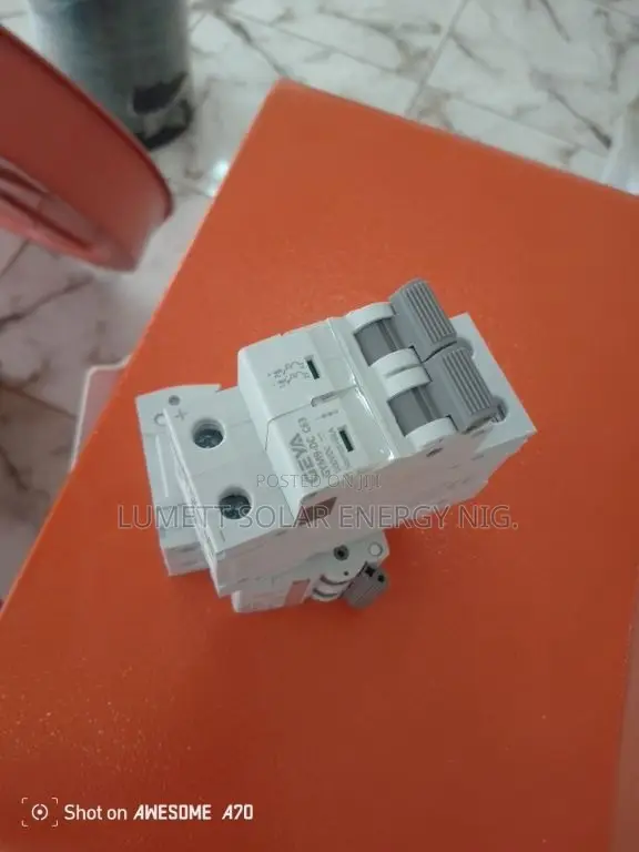 Geya 100A Miniature DC Circuit Breaker GYM9-125DC - 1