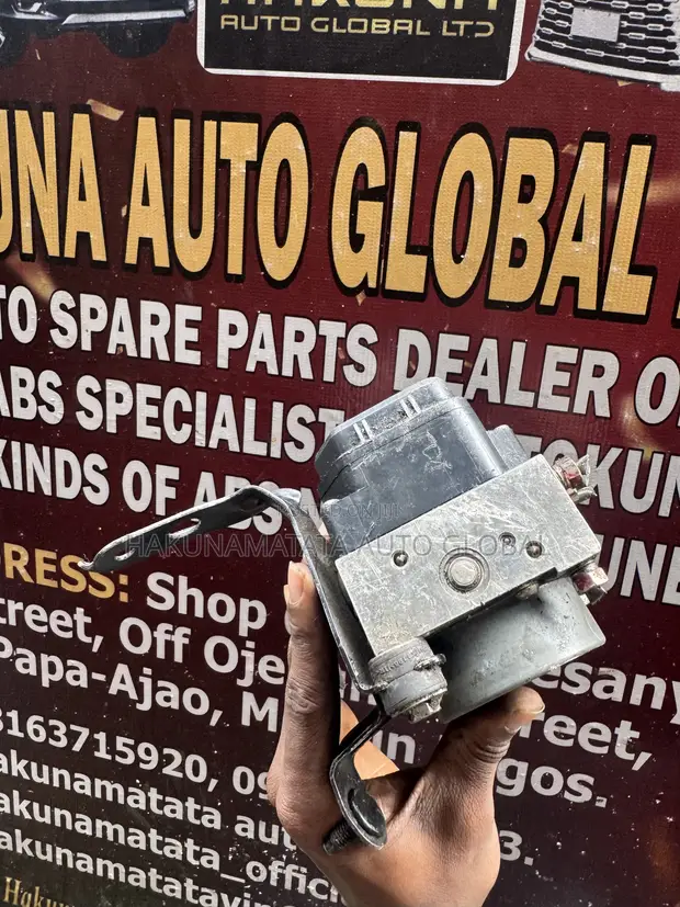 Used Toyota Corolla 2011 ABS Pump/Module - 1