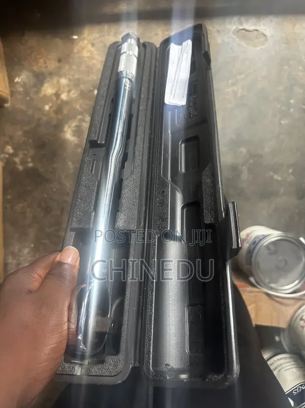 1/2" Drive Micrometer Torque Wrench 28-210Nm - 1