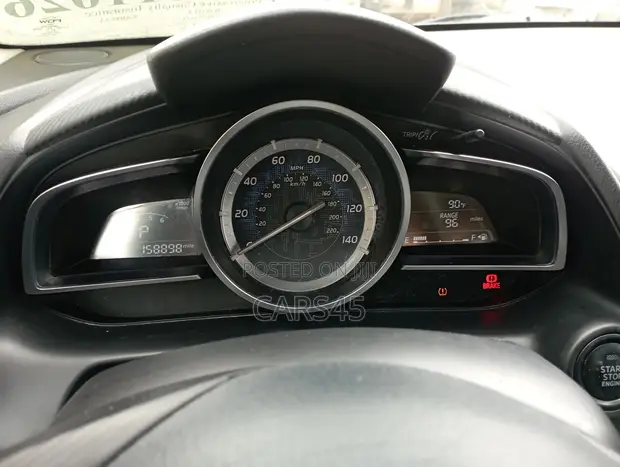 Toyota Yaris iA 2018 Silver - 1