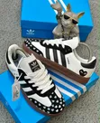 Sokokin Adidas masu inganci - 1