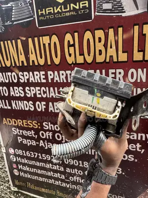 Used Toyota Yaris ABS Pump/Module - 2005