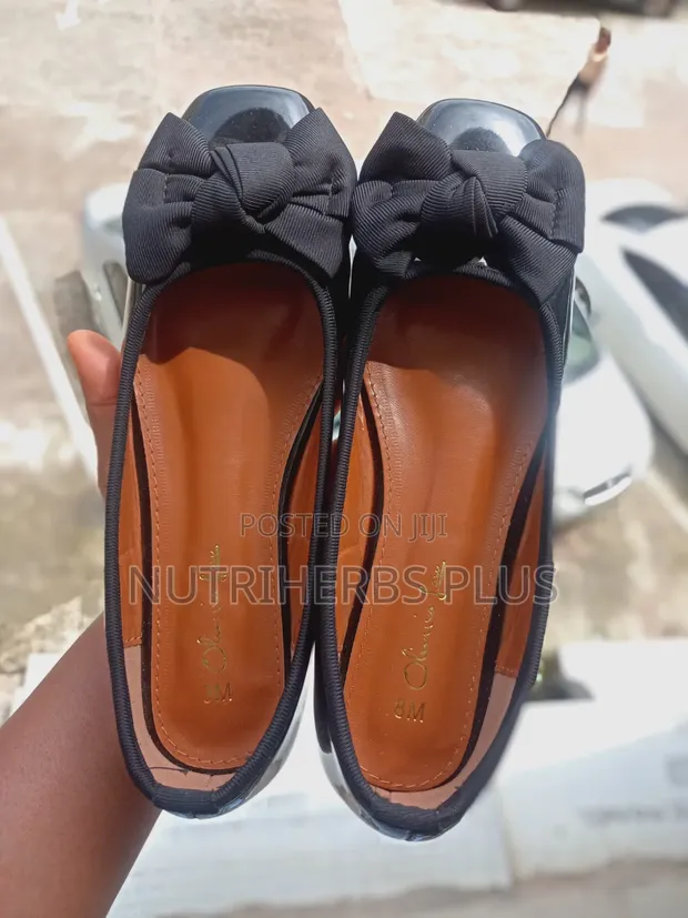 Oliveria Ian Classic Patent Black Flat Shoes - Women's Size 38 - 1