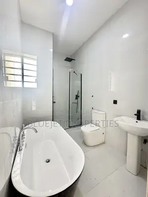 4 Bedroom Duplex Don Sayarwa a Sangotedo