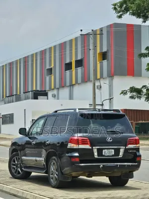 Lexus LX 570 2015 Black