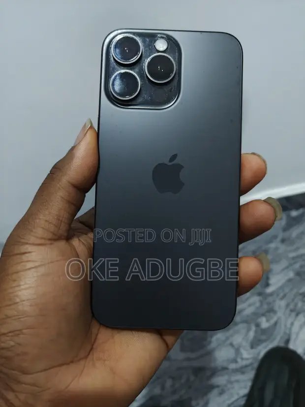 Apple iPhone 15 Pro Max 256GB Grey - 1