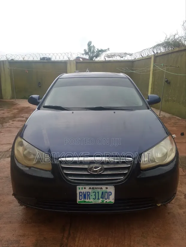 Hyundai Elantra 2008 Blue - 1