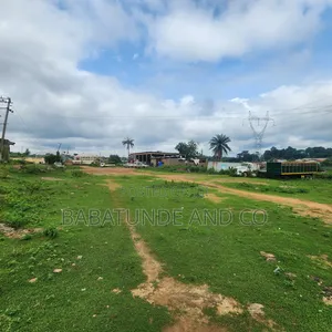 13 Acres Land Facing Ibadan to Iseyin Express, Ojoo