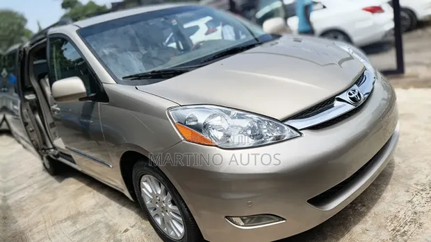 Toyota Sienna 2008 Limited Edition Gold - 1