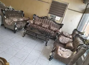 7Seaters Royal Sofa Chairs with Center Table Set