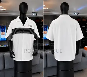 Men's White and Black Collar Shirt