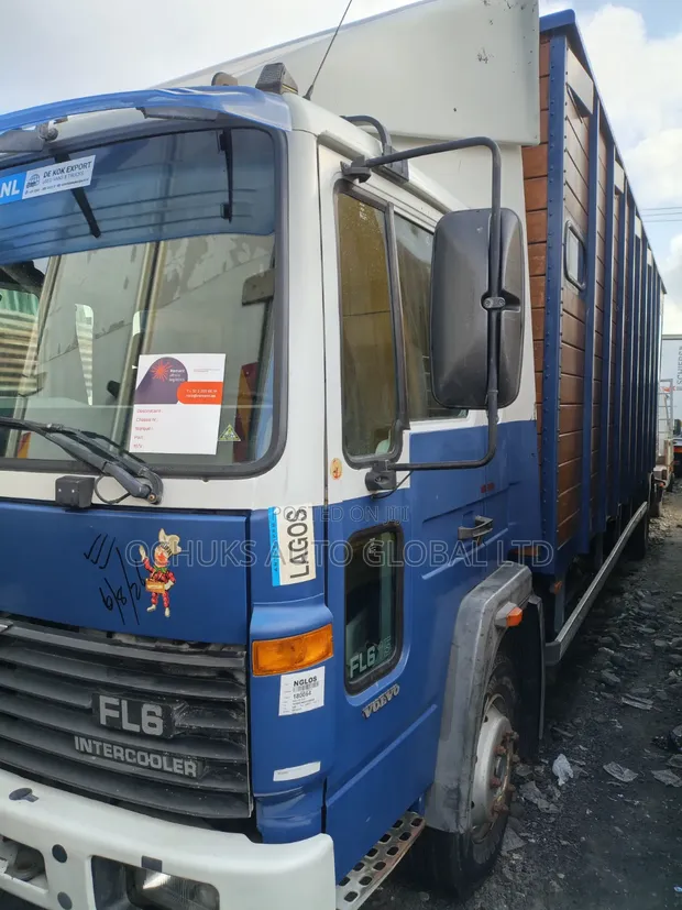 Volvo Container Body Truck 2005 Blue - 1