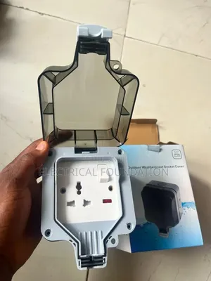 MK UK 13A Single Weatherproof Socket
