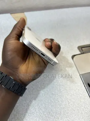 Apple iPhone 12 128GB White