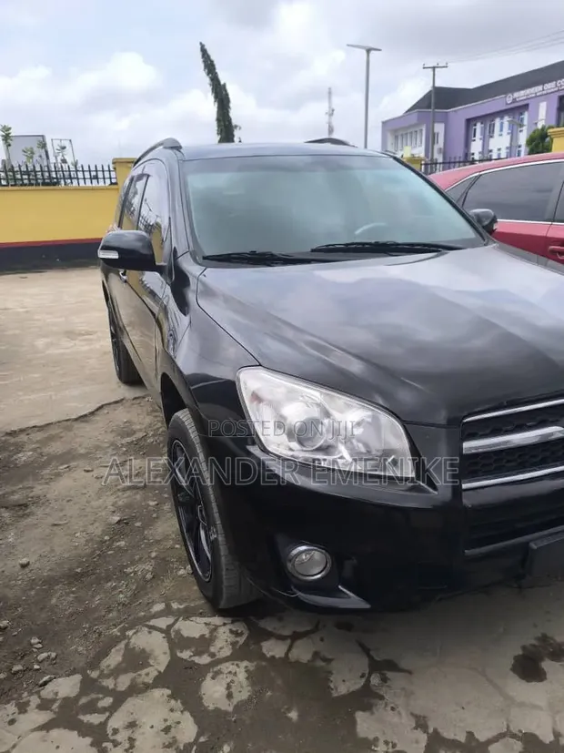 Toyota RAV4 2012 Black - 1