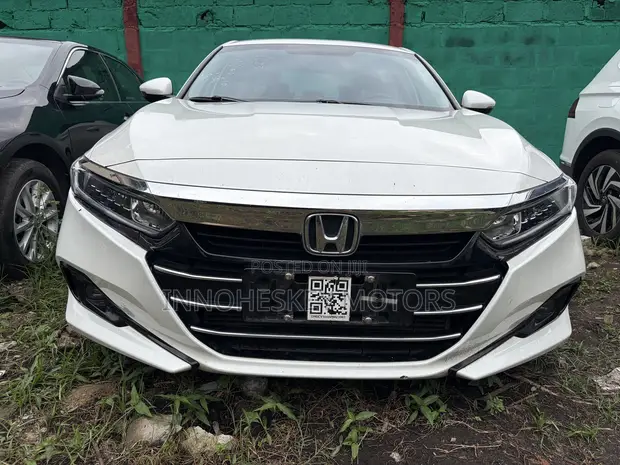 Honda Accord 2022 White - 1