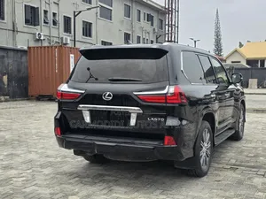 Lexus LX 570 2017 Black