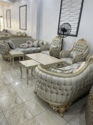 8-Seater Sofar Na Turkiyya Mai Kyau Tare Da Tables