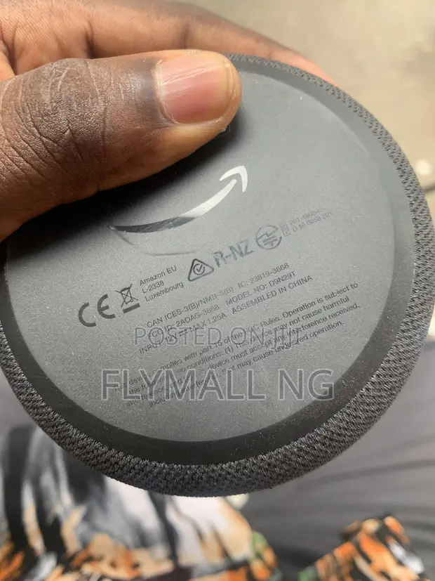Amazon Echo Dot (Tsara ta 3) Mai Magana Mai Kaifin Baki - Baƙar Haske - 1
