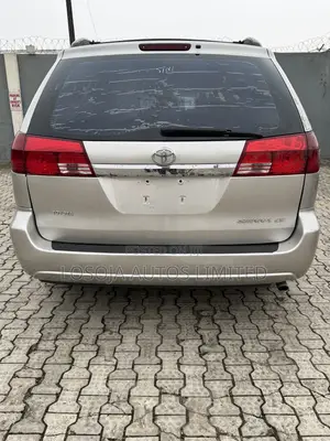2006 Toyota Sienna LE FWD Silver