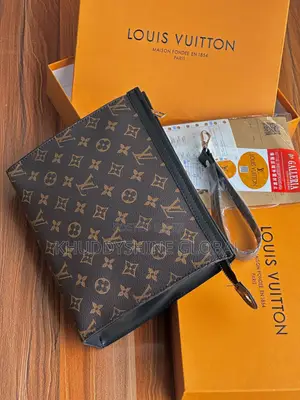 Louis Vuitton Pochette Voyage MM Monogram Eclipse