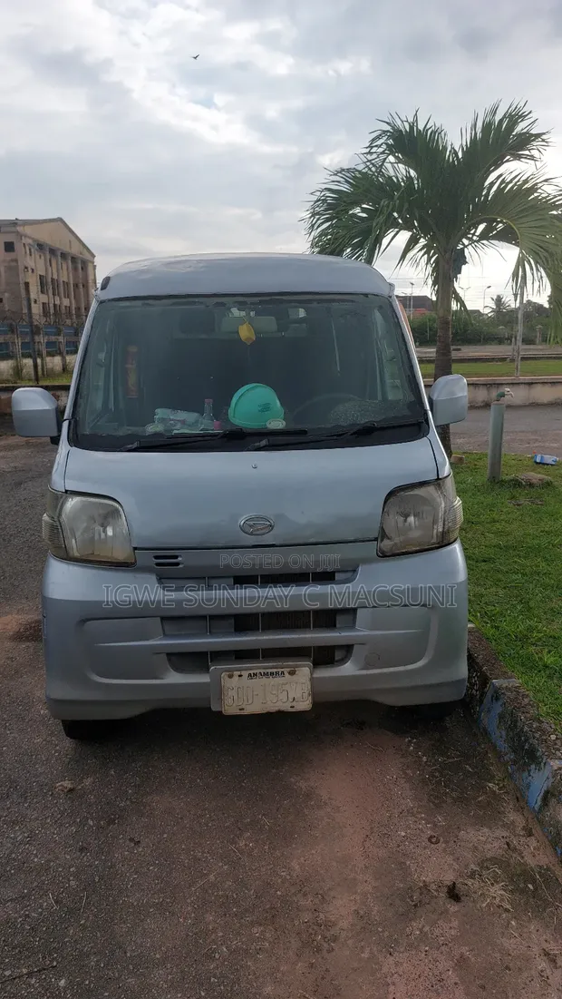 Daihatsu Hijet Mini Bus ta 2010 - 1