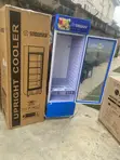SnowSea LC-500W Standing Beverage Display Cooler - 2