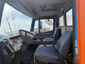 Mota ta 2008 Mercedes-Benz da Hiab