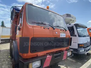 Mercedes-Benz 2636 Tipper Truck (10 Tyres)