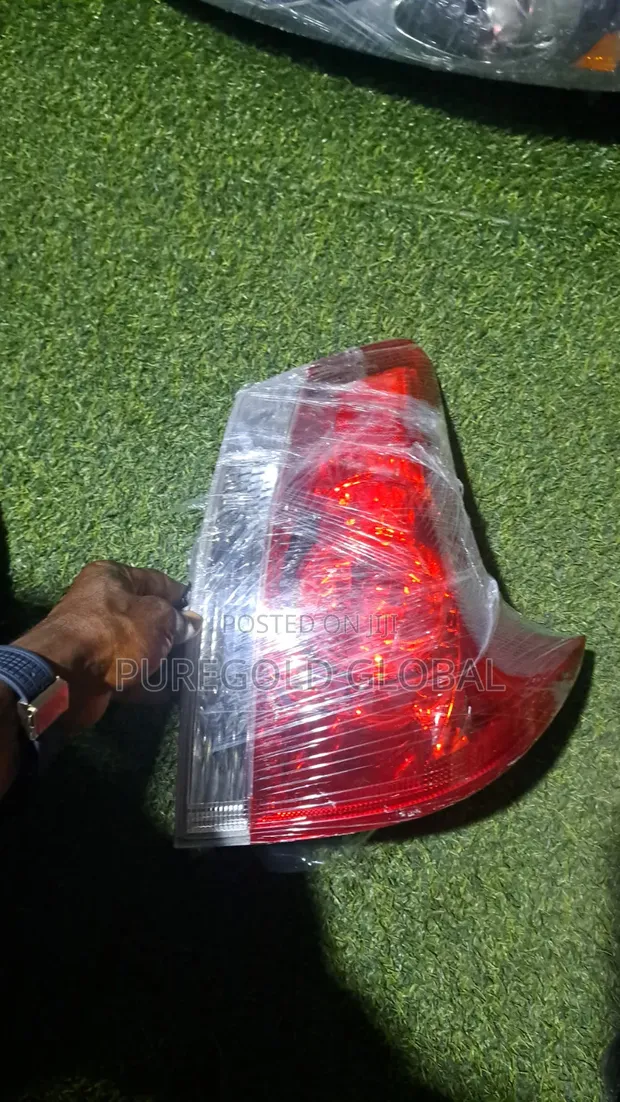 Toyota Venza Rear Tail Light (Amfani) - 1