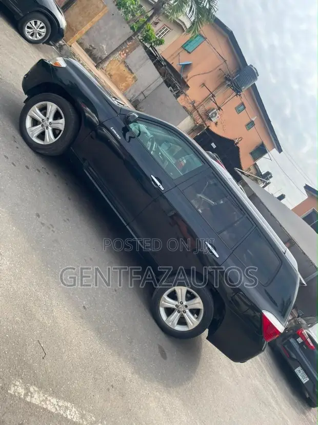 Toyota Highlander Limited 2010 Black - 1