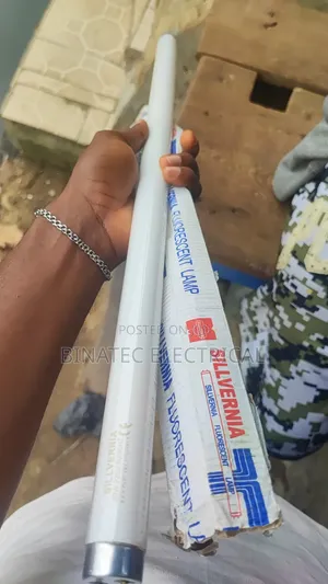 2ft Fluorescent Tube Light