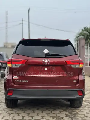 2018 Toyota Highlander SE 4x4 V6 SUV Burgundy
